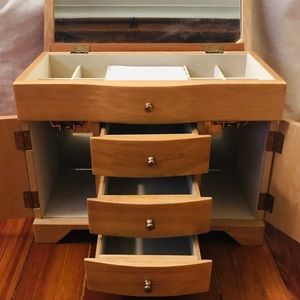 Gorgeous Wood Jewelry Box